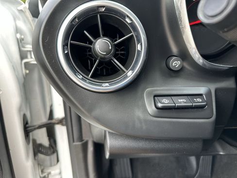 Used 2019 Chevrolet Camaro SS RWD image 18