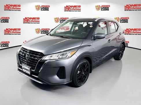 Certified 2021 Nissan Kicks SV FWD image 12