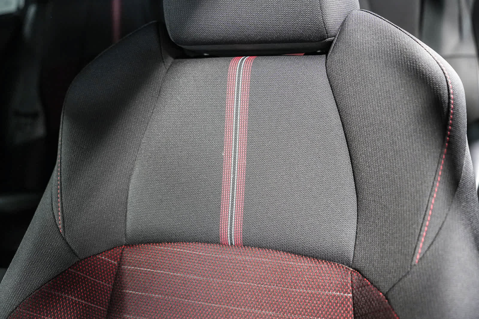 Certified 2025 Toyota Corolla SE FWD image 25