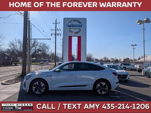 Used 2021 Audi e-tron Premium w/ Towing Package image 1