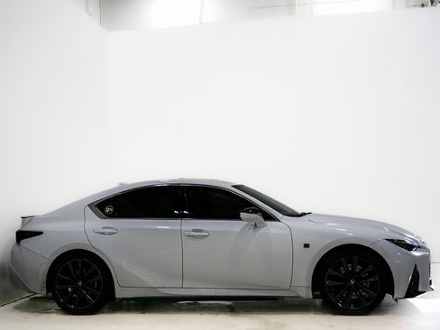Used 2023 Lexus IS 350 F Sport image 5