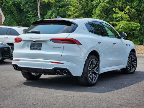 Used 2025 Maserati Grecale GT AWD/4WD image 2