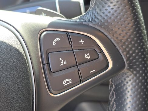 Used 2022 Mercedes-Benz Metris image 10