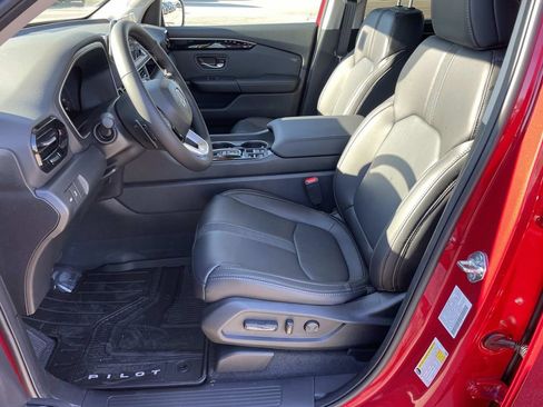 New 2025 Honda Pilot EX-L image 13