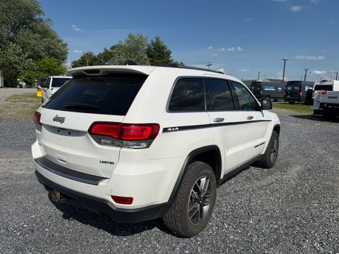 Used 2021 Jeep Grand Cherokee Limited w/ Trailer Tow Group IV AWD/4WD image 3