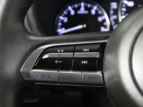 Used 2021 MAZDA MAZDA3 s image 25