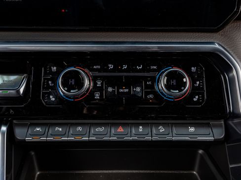 Used 2022 GMC Sierra 1500 Denali image 27