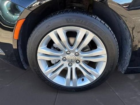 Used 2015 Chrysler 200 Limited FWD image 14