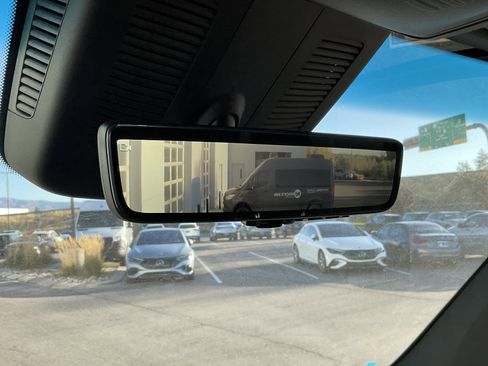 Used 2025 Mercedes-Benz Sprinter 2500 image 25