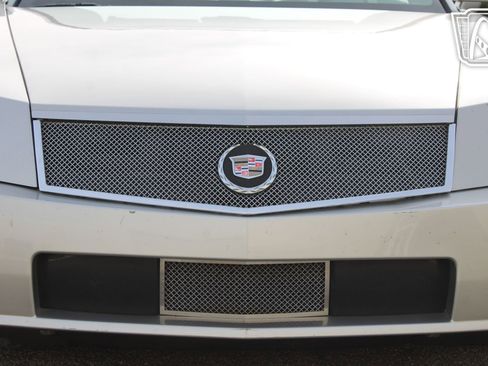 Used 2005 Cadillac XLR image 29