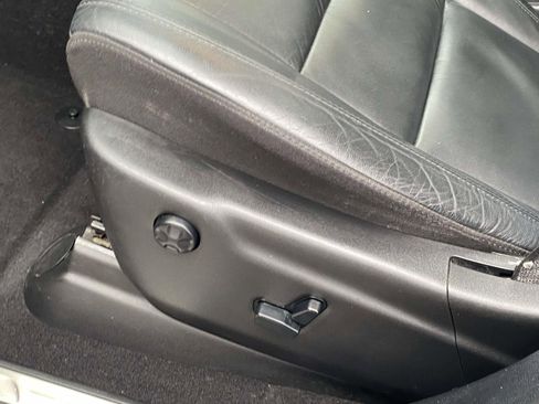 Used 2020 Jeep Grand Cherokee Limited image 16