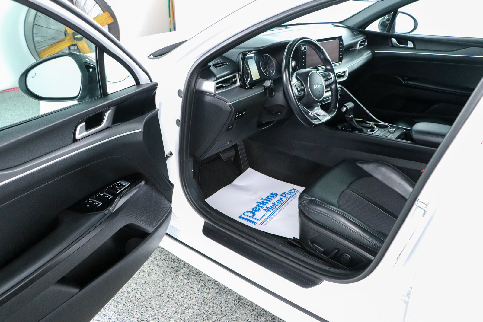 Used 2023 Kia K5 GT-Line FWD image 3