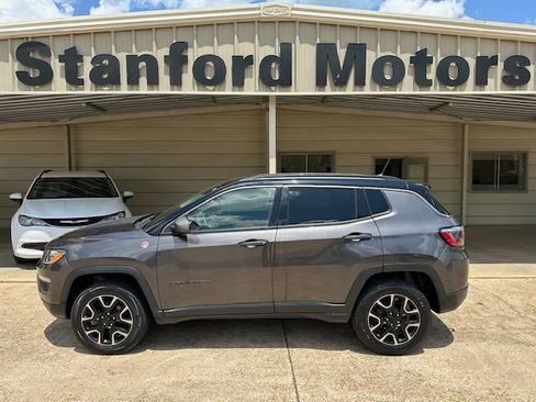 Used 2021 Jeep Compass Trailhawk image 8
