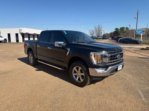 Used 2022 Ford F150 Lariat image 9