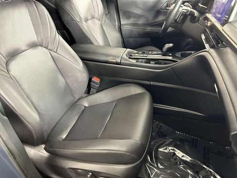 Used 2025 Toyota Crown Signia image 25