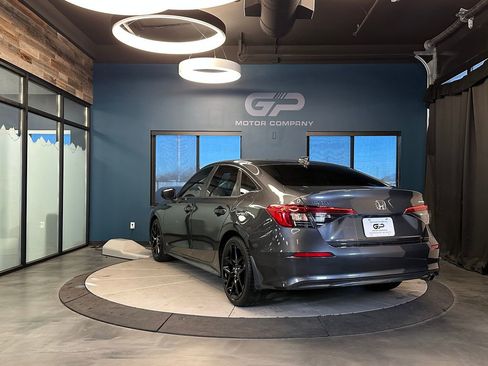 Used 2022 Honda Civic Sport image 5