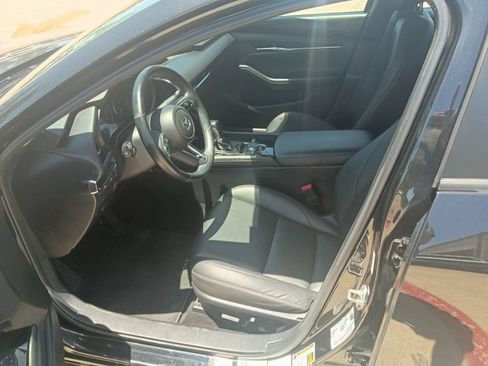 Used 2025 MAZDA MAZDA3 s FWD image 4