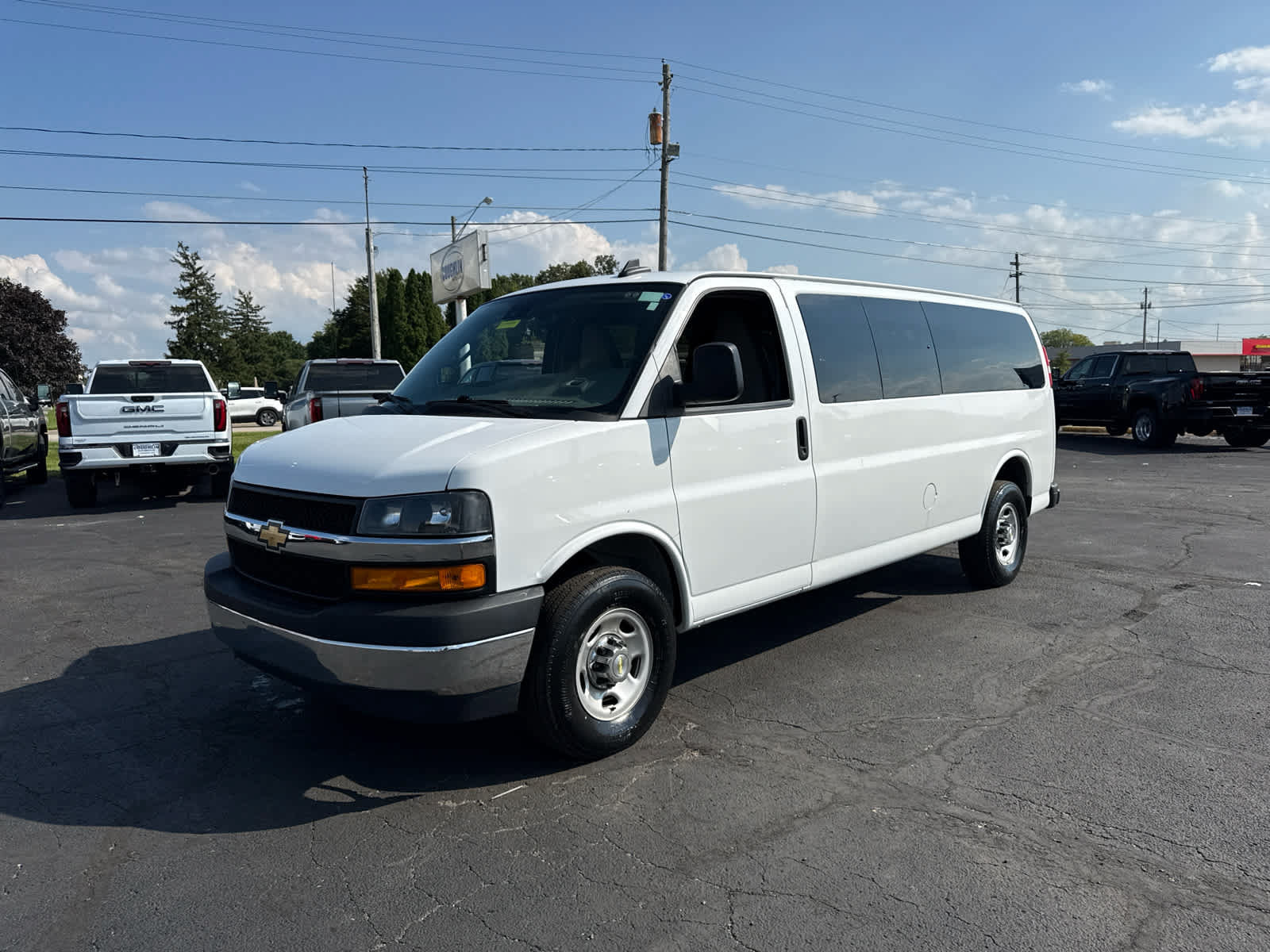 Certified 2024 Chevrolet Express 3500 LT w/ LT Preferred Equipment Group RWD image 1