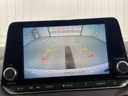 Used 2021 Nissan Sentra SV FWD image 44