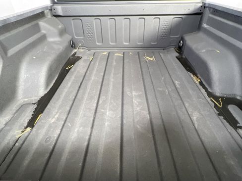 Used 2022 Jeep Gladiator Sport image 23