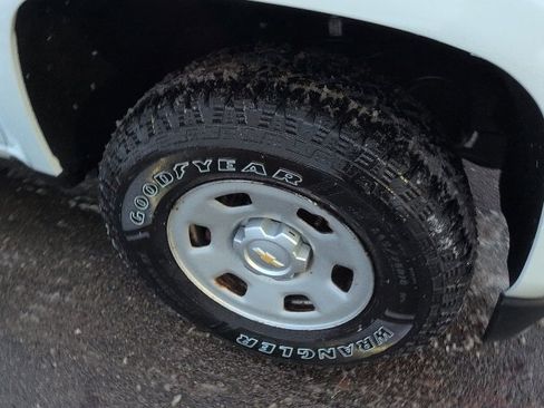 Used 2018 Chevrolet Colorado W/T image 9