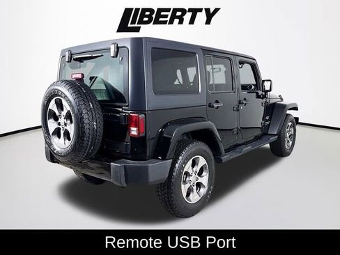 Used 2017 Jeep Wrangler Unlimited Sahara w/ Connectivity Group image 8