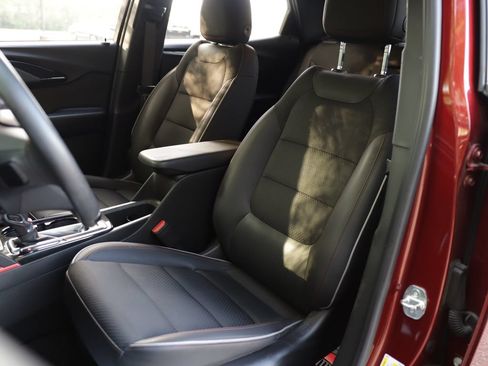 Used 2022 Chevrolet TrailBlazer RS FWD image 21