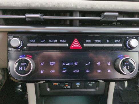 Used 2025 Hyundai Tucson Limited w/ Tow & Go Package AWD/4WD image 29