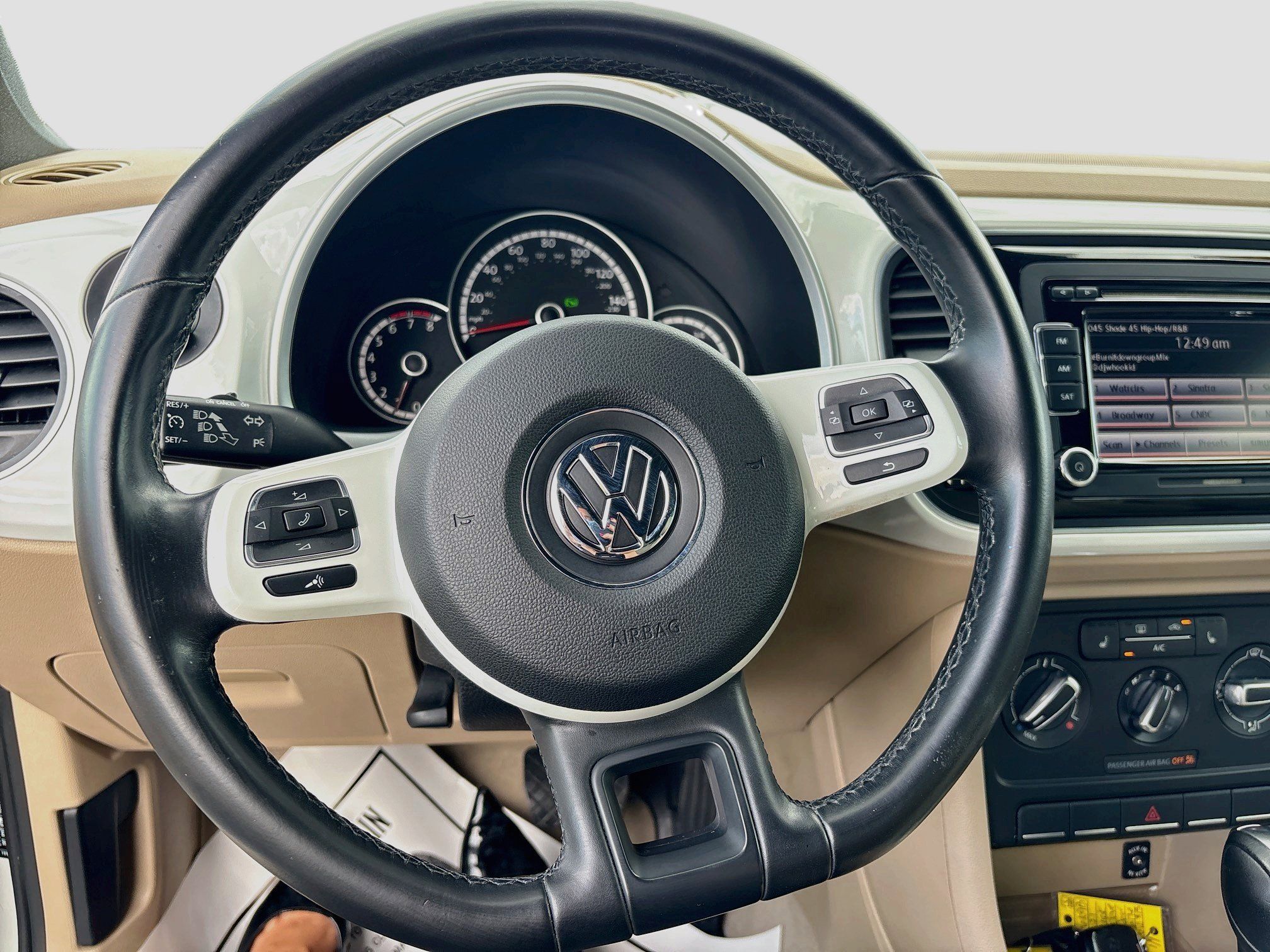 Used 2014 Volkswagen Beetle 1.8T FWD image 10