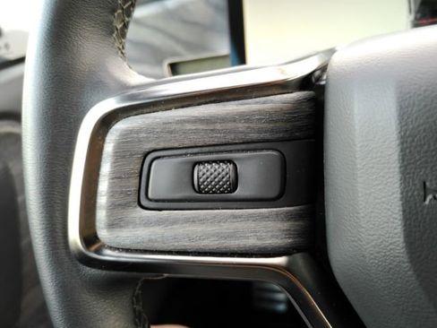 Used 2022 Rivian R1T Adventure AWD/4WD image 38