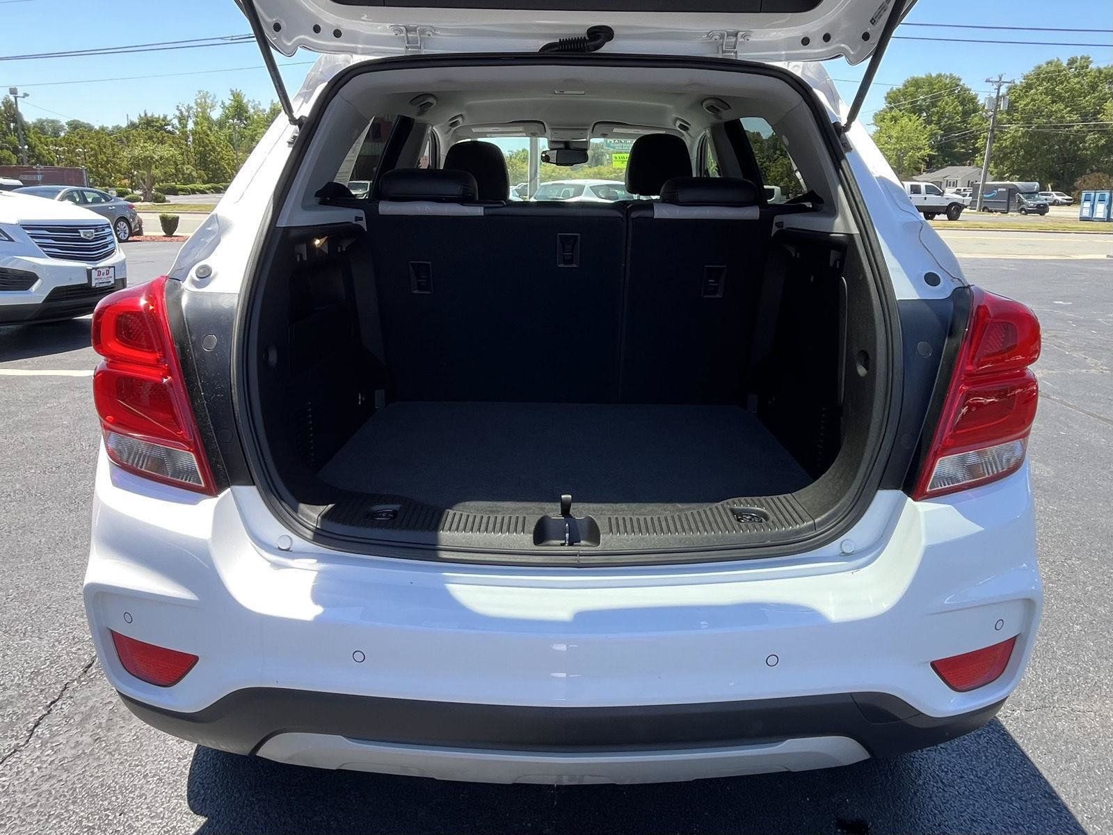 Used 2019 Chevrolet Trax LT w/ Driver Confidence Package FWD image 20