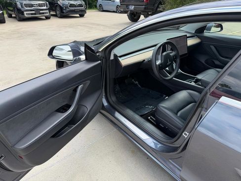 Used 2020 Tesla Model 3 Long Range AWD/4WD image 8