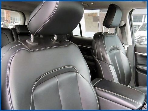 Used 2023 Jeep Grand Cherokee Limited image 10