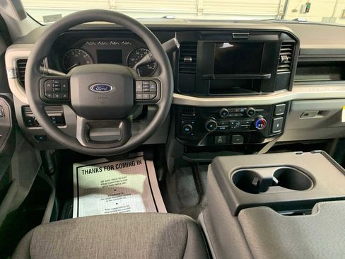 Used 2025 Ford F350 XL w/ XL Driver Assist Package image 4
