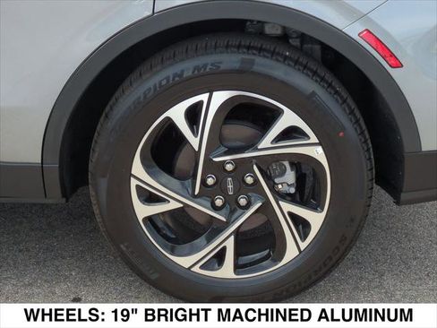 New 2024 Lincoln Nautilus Premier w/ Equipment Group 102A image 6