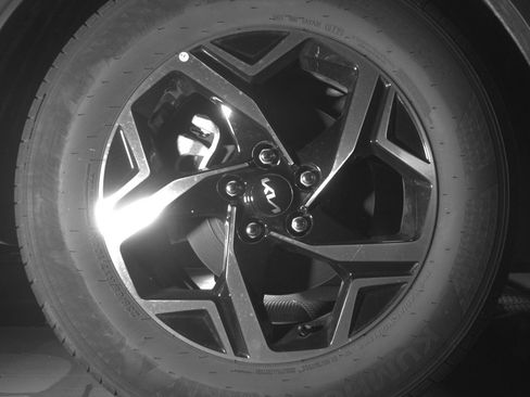 Used 2025 Kia Sportage LX image 15