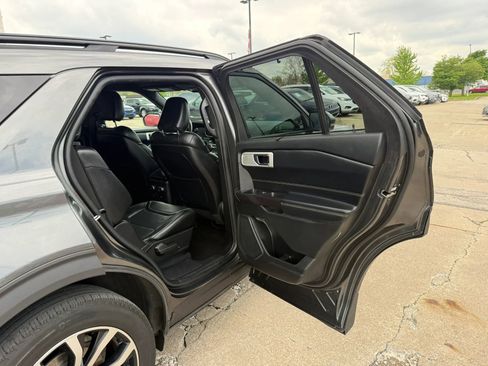 Used 2020 Ford Explorer ST w/ Premium Technology Package AWD/4WD image 22