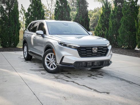 Used 2023 Honda CR-V EX-L image 2