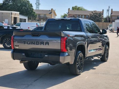 Used 2022 Toyota Tundra SR5 AWD/4WD image 15