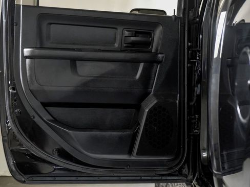 Used 2018 RAM 2500 Tradesman w/ Chrome Appearance Group AWD/4WD image 35