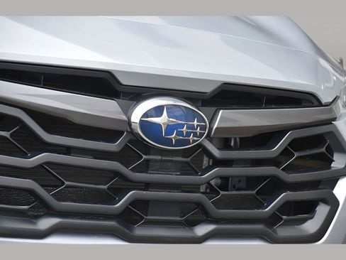 Certified 2025 Subaru Crosstrek 2.0i Premium image 11