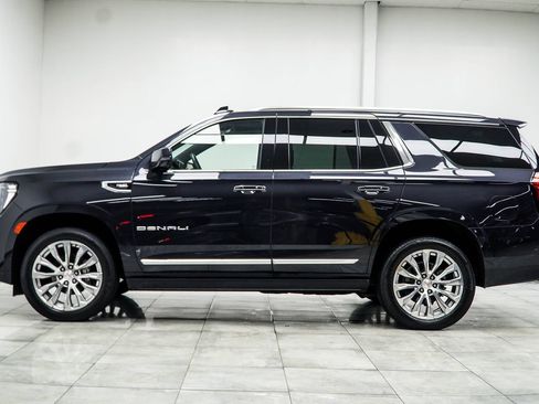 Used 2023 GMC Yukon Denali RWD image 10