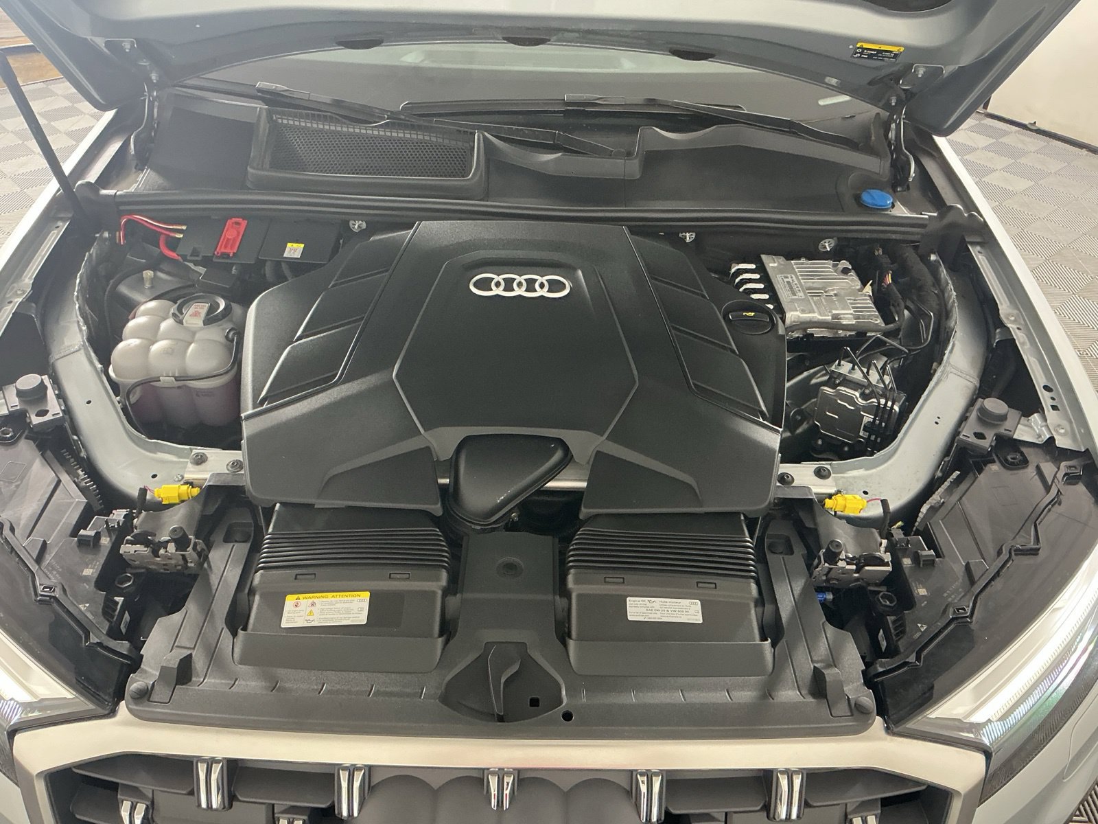 Used 2025 Audi Q7 3.0T Premium Plus AWD/4WD image 22