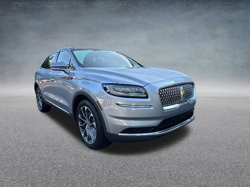 Used 2021 Lincoln Nautilus Reserve AWD/4WD image 3