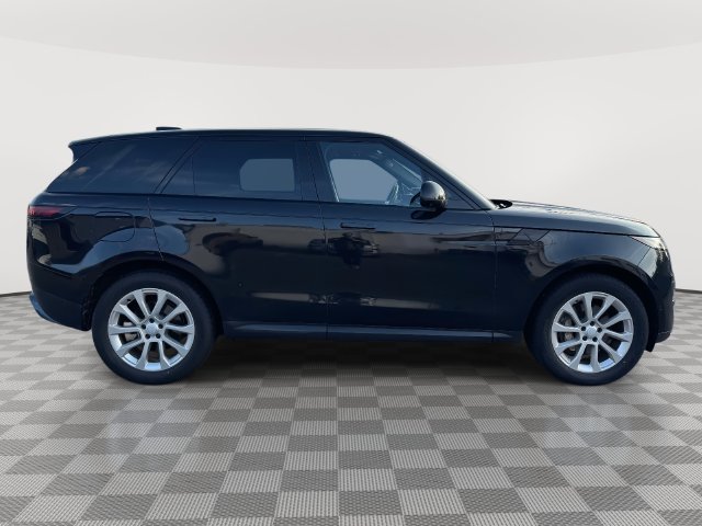 Used 2025 Land Rover Range Rover Sport SE AWD/4WD image 5