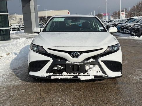 Used 2021 Toyota Camry SE image 8