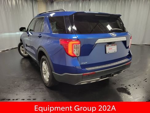 Used 2023 Ford Explorer XLT w/ Equipment Group 202A AWD/4WD image 6