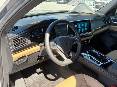 New 2026 Volkswagen Atlas Cross Sport SEL image 9