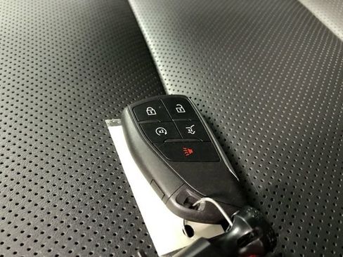 Used 2023 Buick Envision Essence FWD image 29