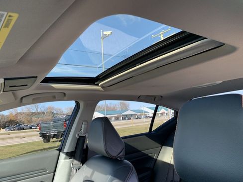 Used 2019 Nissan Altima 2.5 SR w/ SR Premium Package image 11